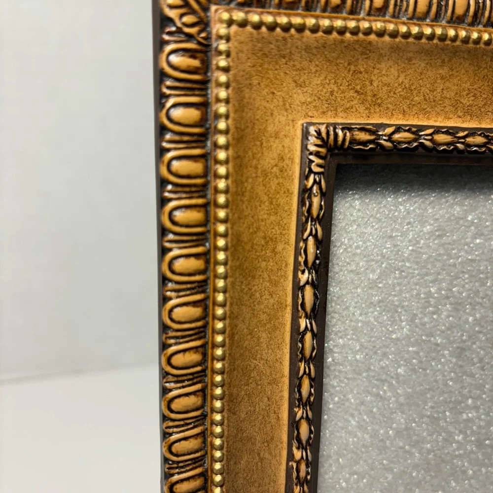 Picture Frame 5X7 Photo Heavy Leather Look  Carved Faux? Wood Detail 7.5” X 9.5”